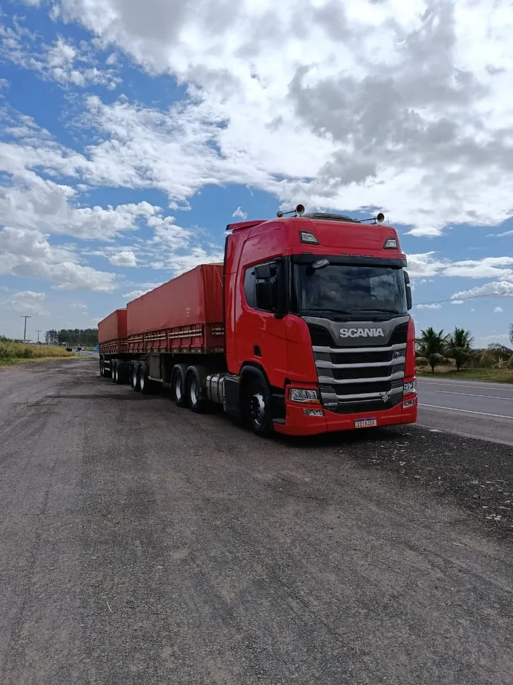 Scania 500 com bitrem Randon 2019